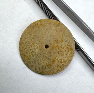 Cadran de montre en corail fossile naturel 28,50 mm x 0,70 mm, cadran de montre en pierres précieuses pour montres personnalisées NH35 NH36 NH38 - Product Image 6