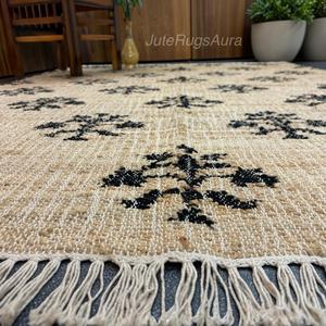 Tapis en jute Aura Kilim floral, tapis artisanal en jute écologique à poils plats avec franges pour salon - Product Image 6