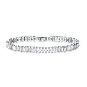 Bracelet tennis de luxe en or 14 carats avec diamants baguette de laboratoire sertis sur deux rangs - Product Image 1