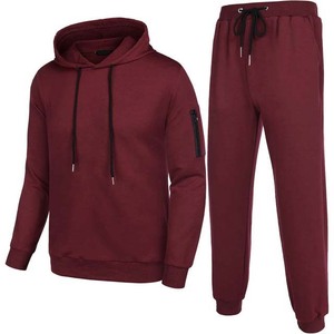 Conjunto Deportivo Personalizado para Hombre en Venta: Sudadera con Capucha Ajustable y Pantalones Deportivos con Cintura y Puños Elásticos, Tejido de Algodón - Product Image 1