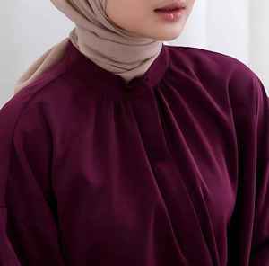 Ensemble de survêtement allongé couleur bordeaux, style tendance, coupe ample pour le sport et le yoga, avec pantalon évasé et effet empilé, pour femme, collection automne-hiver, tenue modeste - Product Image 2