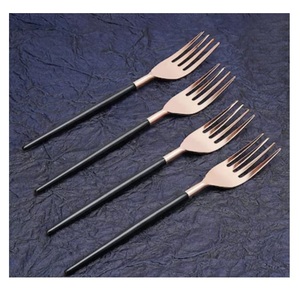 Classic Design Luxury Hotel Flatware Set Standard Quality <b>Tabletop</b> Kitchen Metal Cutlery Set Superior Quality - Product Image 4