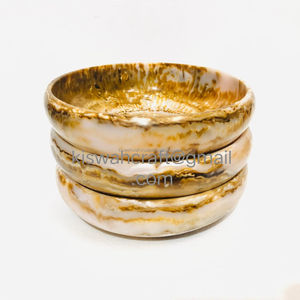 Platos de Resina Epoxi Pulida de Alta Calidad, Tazones y Bandejas Clásicas para Mesa, Personalizables en Tamaño y Forma, para Hogar, Cocina y Fiestas, India - Product Image 1