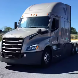 Camion semi-remorque d'occasion Freightliner Cascadia 2022 authentique avec lit double surélevé de 72 pouces - Expédition mondiale - Product Image 6