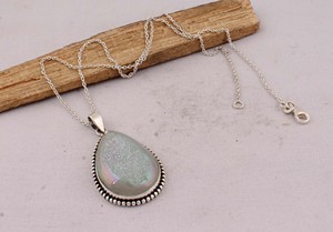 Colgante al por mayor vintage de plata de ley 925 chapada en platino con engaste de bisel de piedra natural Durtz hecha a mano y con puntos - Product Image 2