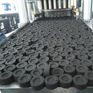 Charbon de bambou en briquettes carrées de qualité export, fabriqué à la machine, pour les grils BBQ et la cuisine en plein air à l'échelle mondiale - Product Image 4