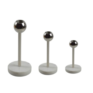 Portavelas de Diseño Natural con Acabado Plateado, Centro de Mesa para Cenas y Bodas - Product Image 1