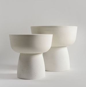 Tables d'appoint rondes de salon avec métal en laiton antique - Product Image 5