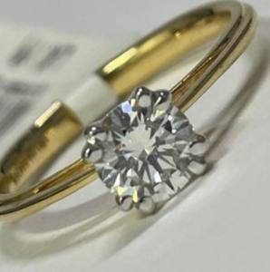 Anillo LED con Diamante Redondo de 0.65 Ct, Oro Amarillo de 18k, Cultivado en Laboratorio, Certificado IGI, Anillo de Aniversario Único para Ella - Product Image 2