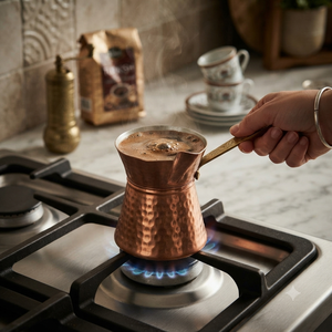 Cafetera turca de cobre martillado, Cezve tradicional, Ibrik árabe, Briki griega, calentador de leche para estufa con mango plano de latón grabado - Product Image 3