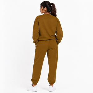 Conjunto Deportivo para Mujer, Sudadera Holgada y Pantalones Jogger, en Jersey de Poliéster Transpirable Color Marrón |   Conjunto Deportivo Informal de 2 Piezas |   Logotipo Personalizado - Product Image 2