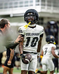 ชุดฟอร์มฟุตบอลอเมริกันสำหรับผู้ชายชุดเครื่องแบบทีมฟุตบอลดีไซน์ใหม่พิมพ์ลายได้ตามต้องการ - Product Image 1