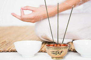 Cuenco de cobre antiguo con diseño de dragón, pequeño, para incienso y usos múltiples, hecho a mano, decoración del hogar, por consignantes indios - Product Image 5