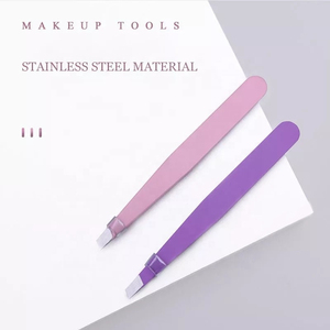 Kit de pinces à sourcils de précision pour la mise en forme des sourcils - Product Image 2