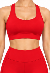 Ensemble de yoga pour femme : Short cycliste taille haute et brassière de sport froncée, idéal pour le Pilates, la gym, le fitness et l'entraînement. Vêtements de sport personnalisables avec logo, respirants et extensibles. - Product Image 6