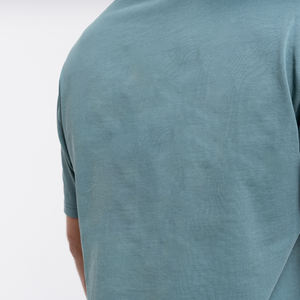 T-shirt pour homme en coton tricoté de qualité supérieure, couleur turquoise, coupe ample, manches courtes, écologique, léger, avec logo personnalisé, Marfa International - Product Image 4