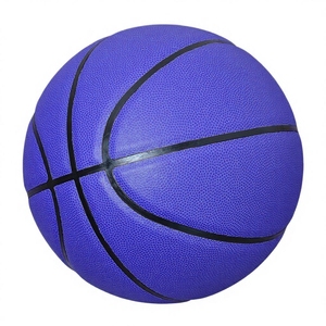 Ballon de basketball personnalisé avec logo, en caoutchouc, idéal pour les promotions, les événements, les séances d'entraînement et les sports de loisirs - Product Image 5