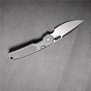 Couteaux pliants avec manche à motif diamant argenté, lame satinée à pointe tombante, fente pour le pouce, verrouillage par bouton et trou pour cordon pour EDC - Product Image 4