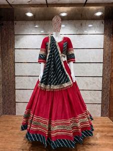 Traditional Indian Pakistani <b>Women</b> <b>Lehenga</b> Choli Green Embroidered Floor-Length Loose Fit Wedding Wear - Product Image 6