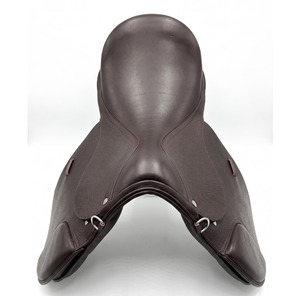 Nueva Silla de Montar Occidental de Cuero Inglesa FAB International FI-ES-00, Color Personalizado, Logotipo Personalizado para Equitación, Doma y Carreras - Product Image 1