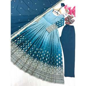 Magnifique ensemble Anarkali avec dupatta et pantalon pour les fêtes, manches longues, tissu en crêpe - Product Image 1