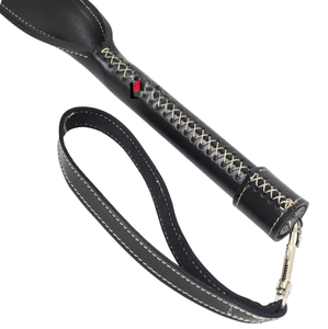 Pala de cuero para fustigar con hoja ancha para una distribución uniforme de la sensación - Product Image 4