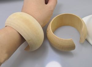 MN Exports Pulseras de Madera Unisex Estilo Cristiano Color Natural Brazaletes para Fiestas de Uttar Pradesh - Product Image 6