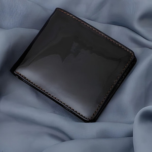 Portefeuille double pli en cuir de vache véritable de haute qualité, fait main, design fin et souple, noir brillant, accessoire de poche traditionnel pour homme - Product Image 1