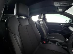 Audi A1 1.0 TFSI 25 S Line Sportback S Tronic Euro 6 5 Puertas, Usado en Excelentes Condiciones, 2022 - Product Image 4