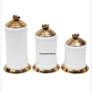 Contenant en verre de luxe pour thé, vaisselle, et stockage alimentaire, avec couvercle floral doré en forme de lotus, vente en gros - Product Image 1