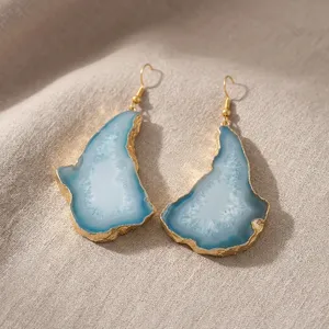 Pendientes colgantes de microagates drusas con forma de corazón para mujer, de aleación de latón, estilo vintage, para boda, con diseño original de geoda de azúcar y cielo. - Product Image 2