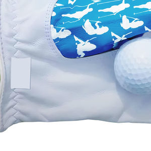 Guantes de Golf Personalizados Hechos en Pakistán con Piel de Oveja para Adultos, Agarre Suave de Alta Calidad, Protección UV Impermeable para Esquí - Product Image 4