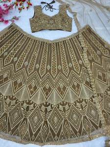 Lehenga de terciopelo de diseñador con lentejuelas por todas partes para mujer, para bodas y ocasiones especiales, compra en línea, Surat, India - Product Image 5
