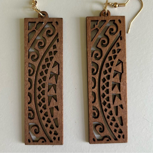 Pendientes de Madera Ecológicos Pintados a Mano con Detalles Láser, en Colores Pantone, Pulidos, Modernos, Estilo Ángel, para Bodas y Moda - Product Image 1