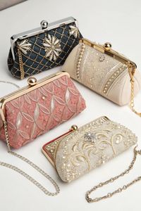 กระเป๋าคลัทช์งานแต่งงานสำหรับสุภาพสตรี  งานแฮนด์เมด  ประดับคริสตัลเพชร  กระเป๋าถือสำหรับงานเลี้ยงอาหารค่ำ  ปักลูกปัด - Product Image 5