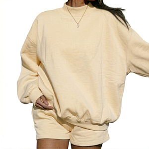 Conjunto de Sudadera de Cuello Alto y Pantalones Cortos Personalizado para Mujer, de Forro Polar Grueso y Extragrande para Invierno, Tejido Sólido con Frente de Punto para Uso Diario - Product Image 4