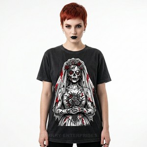 Camiseta Gráfica Punk Rock para Mujer, Estilo Urbano Desgastado, Estampado Amarillo, Algodón Negro, Prenda de Moda Subterránea Personalizada de Fábrica - Product Image 6
