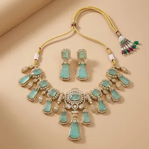 Ensemble collier et boucles d'oreilles assortis en laiton bleu ciel de luxe, style bohème Kundan Polki, plaqué or, traditionnel indien, pour mariage, unisexe - Product Image 4