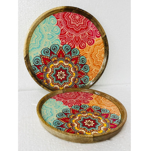 Plateaux de service en bois faits à la main pour les occasions de mariage et de fête en provenance d'Inde - Product Image 1