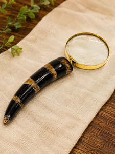 Loupe à poignée en corne vintage, style antique, loupe de lecture portative, cadre en laiton, accessoire de bureau décoratif, cadeau - Product Image 1