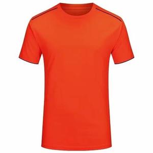 Camiseta de Fútbol Personalizada 100% Poliéster Transpirable de Manga Corta con Opción de Logotipo Frontal por Sublimación - Product Image 3