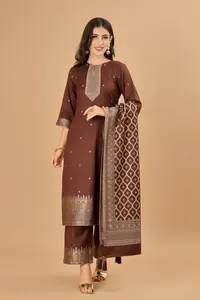 Tela de Viscosa Premium Safaa Mocha Brown para Vestidos sin Coser con Detalles en Zari Dorado y Dupatta Geométrica - Product Image 2