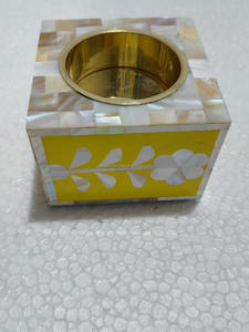 Quemador Bakhoor de resina de madera Hexagonal de lujo con detalles de nácar para Eid Ramadan y decoración de sala de estar espiritual - Product Image 5