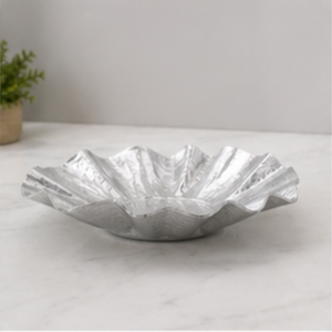 Bol décoratif en métal fait main en forme de fleur, décoration moderne pour table d'intérieur, décoration de maison pour salon, utilisation toute saison - Product Image 6