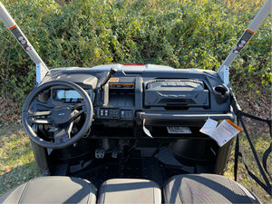 Can-Am Defender X MR HD10 Modèle 2025 |   Véhicule utilitaire tout-terrain robuste en aluminium pour travaux dans le boue |   UTV prêt pour la boue Smart-Lok 30 pouces - Product Image 4