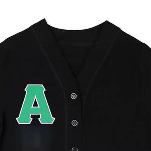 Suéter Cárdigan Personalizado para Hombre, 100% Lana Merino, Cuello en V, Manga Larga, Tejido Liso, con Botones, Cierre de un Solo Pecho - Product Image 6