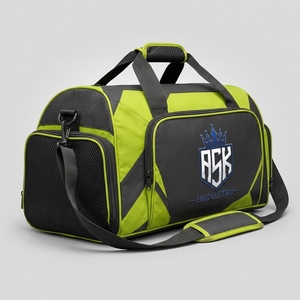 Sac de football d'équipe personnalisé avec un matériau résistant, un grand espace de rangement, des couleurs et logos personnalisés, et des options de transport confortables. - Product Image 5