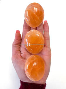 Vente en gros de pierre précieuse sculptée à la main en sélénite pêche pierre naturelle orange polie pour la méditation Reiki pierre semi-précieuse artisanat - Product Image 6