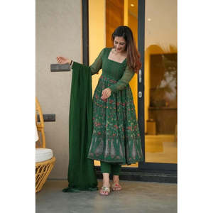 ENSEMBLE DE COMBINAISON GEORGETTE VERT BRILLANT - Product Image 2