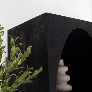 Étagère peinte en noir Vandana Altis Nimbus, design de meuble de rangement en bois minimaliste moderne - Product Image 2
